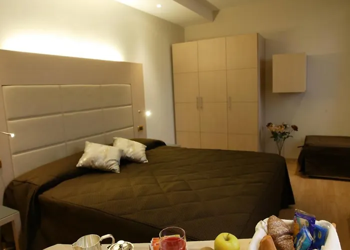 Ξενοδοχείο Alexander 4*