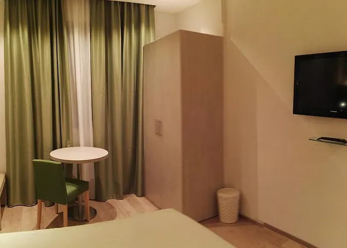 Ξενοδοχείο Alexander 4*