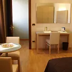 Alexander Ξενοδοχείο 4*