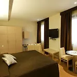 Alexander 4*