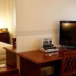 Alexander 4* Τσεζένα
