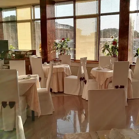 Hotel Alexander 4*