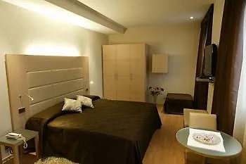 Alexander Hotel 4*
