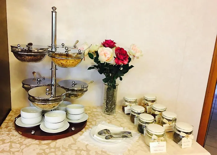 亚历山大酒店 酒店