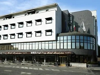 亚历山大酒店 切塞纳